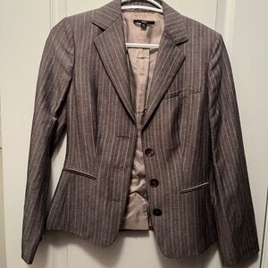 Hugo Boss women’s size 4 (36 FR) Blazer
